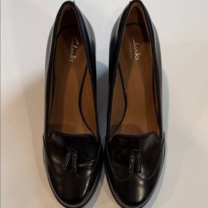 Clarks Artisan Tara Rosie Pump Women's Black Leather